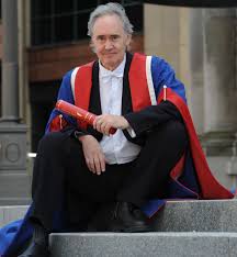 How tall is Nigel Planer?